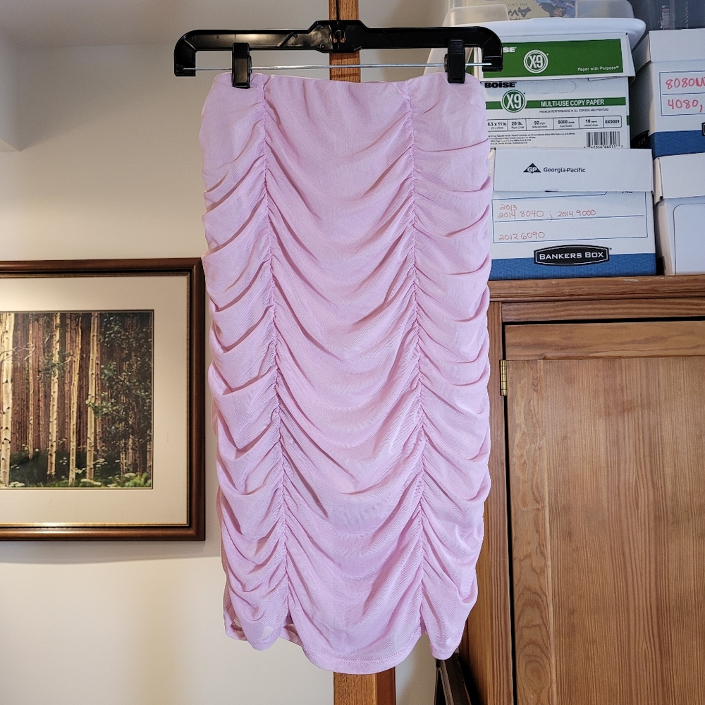 Pink ruched net skirt size large